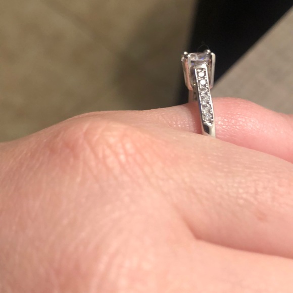 Crystal ring - Picture 2 of 2